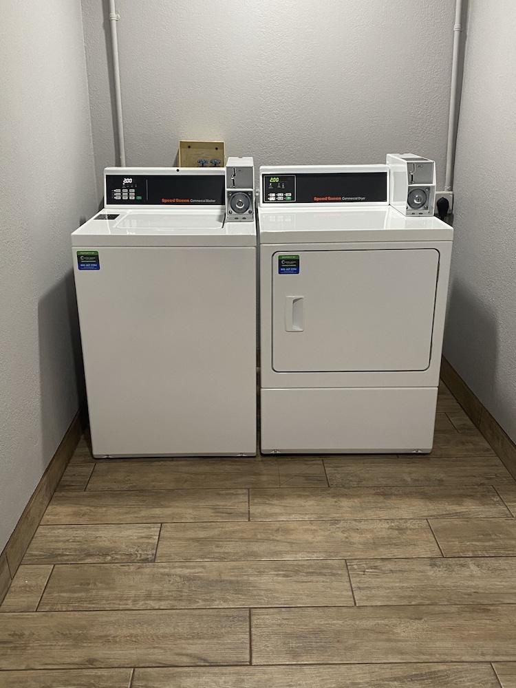 מלון Super 8 By Wyndham קונווי מראה חיצוני תמונה